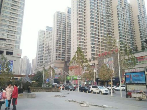 升龙国际中心3室2厅2卫南北朝向3000.00元/月出租