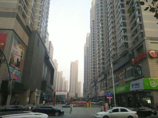 升龙国际中心1室1厅1卫南朝向1500.00元/月出租