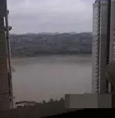 满庭芳小区生活设施丰富多样,交通便捷;有菜市场,