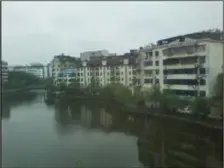 : 此房格局好,视野开阔,全天太阳 交通便利 ,