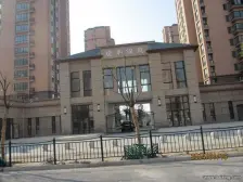 此房卧室客厅朝南,大落地窗,采光良好,业主诚意。