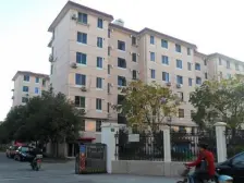 东泉新村 4室2厅 南 北