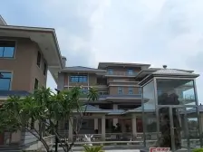 高新区独栋别墅,独门独院,U型花园环境优美