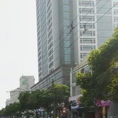 配套成熟,出门就是地铁口,房东诚心出售,户型方正