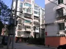 国乐新村(国药厂宿舍) 南北通透,采光好 装修好,环镜优美 近地铁 视野好,诚心出售