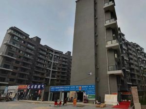 交大万嘉蓉杏园5室2厅东南