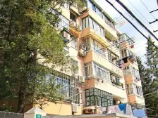 优新上房源 飞机户型 一梯两户 带露台 看房方便