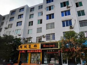 西藏地质花苑3室1厅东