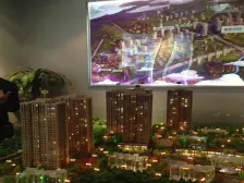 一楼、朝中庭,比较适合做超市或者麻将馆哦