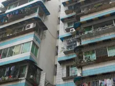 楼梯三房 总价和单价都低 位置好,户型好