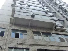 南坪商圈 电梯房 单价5000多 首付低