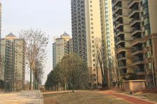 带地下停车为 捌海公馆精装大两房