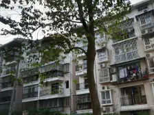 安欣花园四房两厅两卫带露台诚心出售