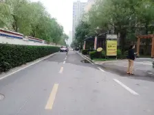 比肩北龙湖,退台电梯洋房,奢华挑空复式,150平露台