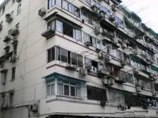 南北户型正气,阳光晒入房间,看房方便的,近地铁8号18号。