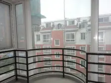 大复式大露台,双气家属院,出门五号线地铁口,临河