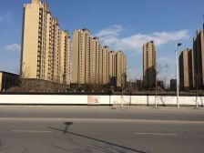 圆融旁地铁口学士府前排三室毛坯