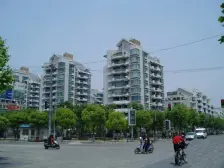 一口价聚焦房:?电梯小高层、次顶楼、边套全明?