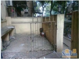 岔道口东路10号测绘局宿舍南北通透,采光好近地铁视野好,诚心出售