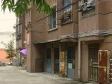 塔子桥南路蓄电池厂宿舍(江南宿舍) 南北通透,采光好 装修好,环镜优美 近地铁 视野好,诚心出售