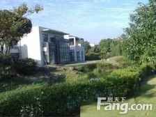 精装联排东边套,业主诚意出售,装修好,拎包入住