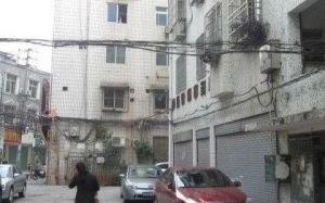 洪都中大道149号安利小区 南北通透,采光好 装修好,环镜优美 近地铁 视野好,诚心出售