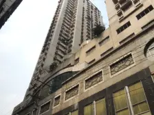 此房户型方正,地段好,交通方便