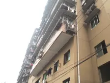 大坪 金鹏花园三房82万