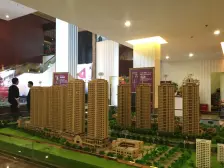 依云曦城 毛坯三房 格局方正 电梯高层 采光好