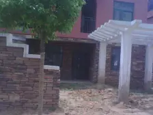 诚心出售 地铁口一室一厅 户型方正