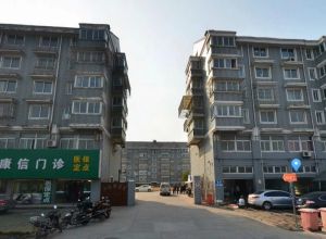 山港桥花苑楼中楼毛坯房诚心出售