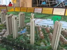 莱蒙洋房东端户大院子380平拓展面积200万装修