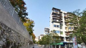 十六化建小区3房2厅可拎包入看房方便业主诚心卖