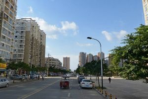 香水城3室1厅东南