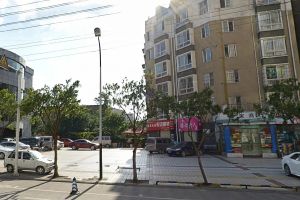 香水城3室2厅东南
