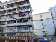 钟英隔壁 全面户型 精装两房客厅带窗 地铁口采光好