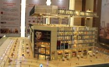 图腾海博春天中心广场 3室2厅 南