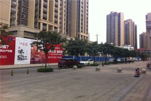 中铁二局玛塞城 3室1厅 东南