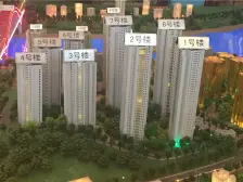 北滨路 紫御江山御湾二房143万