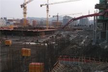 单价7563 江山花园电梯房,毛坯三室两厅房龄新