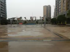 近地铁,带负一楼电梯口车位一个