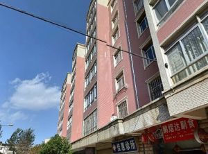 荣信花园3室2厅东西