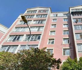 荣信花园3室2厅东西