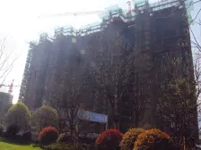 南山公园旁奥克斯精装公寓出售,总价低,看房随时。