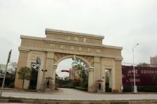 精装小高层,安静舒适,环境优美