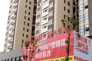 精装修拎包入住,中间楼层视野好,采光充足,配套全。