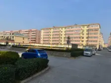 此小区,出行方便,购物方便,停车方便