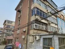 鸿雁里 低楼层 带棚子 全天采光 诚心出售