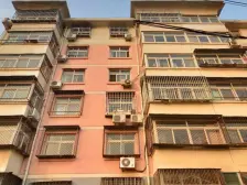 户型方正 全天采光 南北 通透 诚心出售 房子干净整洁