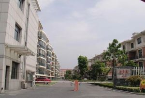 清华园 5室2厅 南
